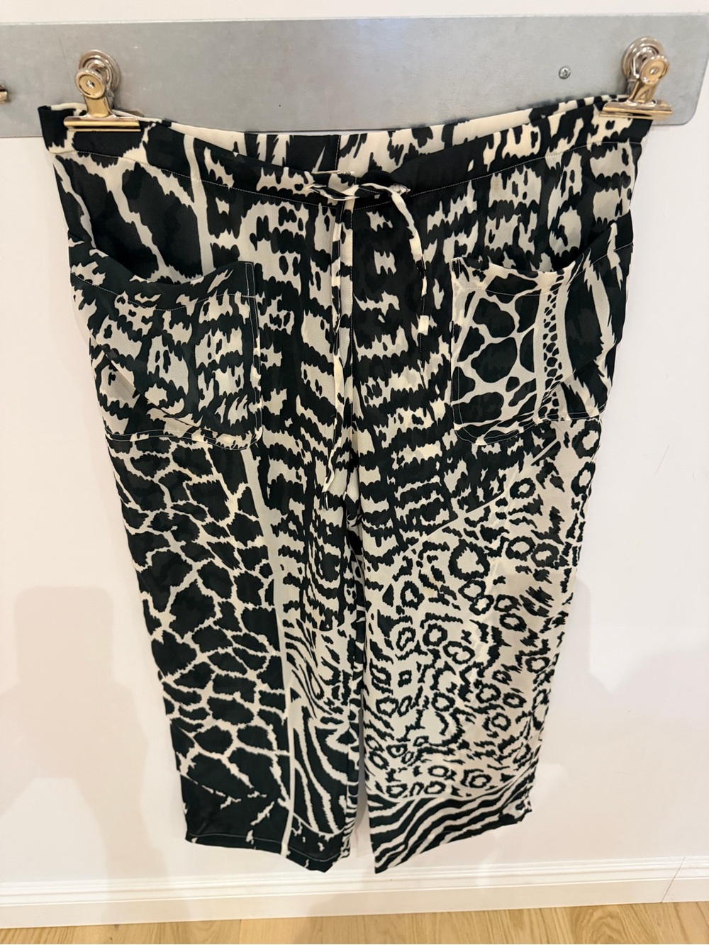Kuny Barcelona Green and White Animal Print Pants - women’s size 42